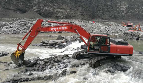 【方圓信息快訊】四川茂縣山體垮塌救災，通信業全力開展搶險救災！